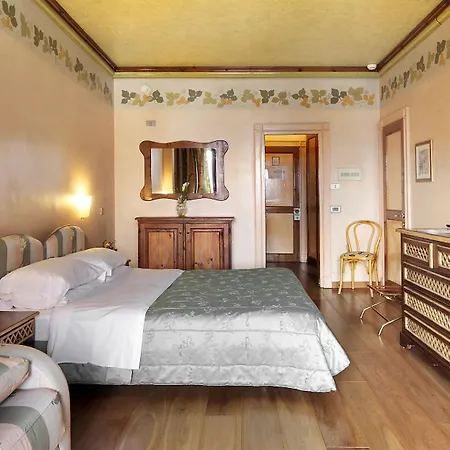 Hotell Club Relais Des Alpes 4*