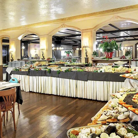 Club Relais Des Alpes Hotell 4*