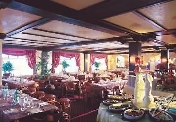 Club Relais Des Alpes Hotel 4*